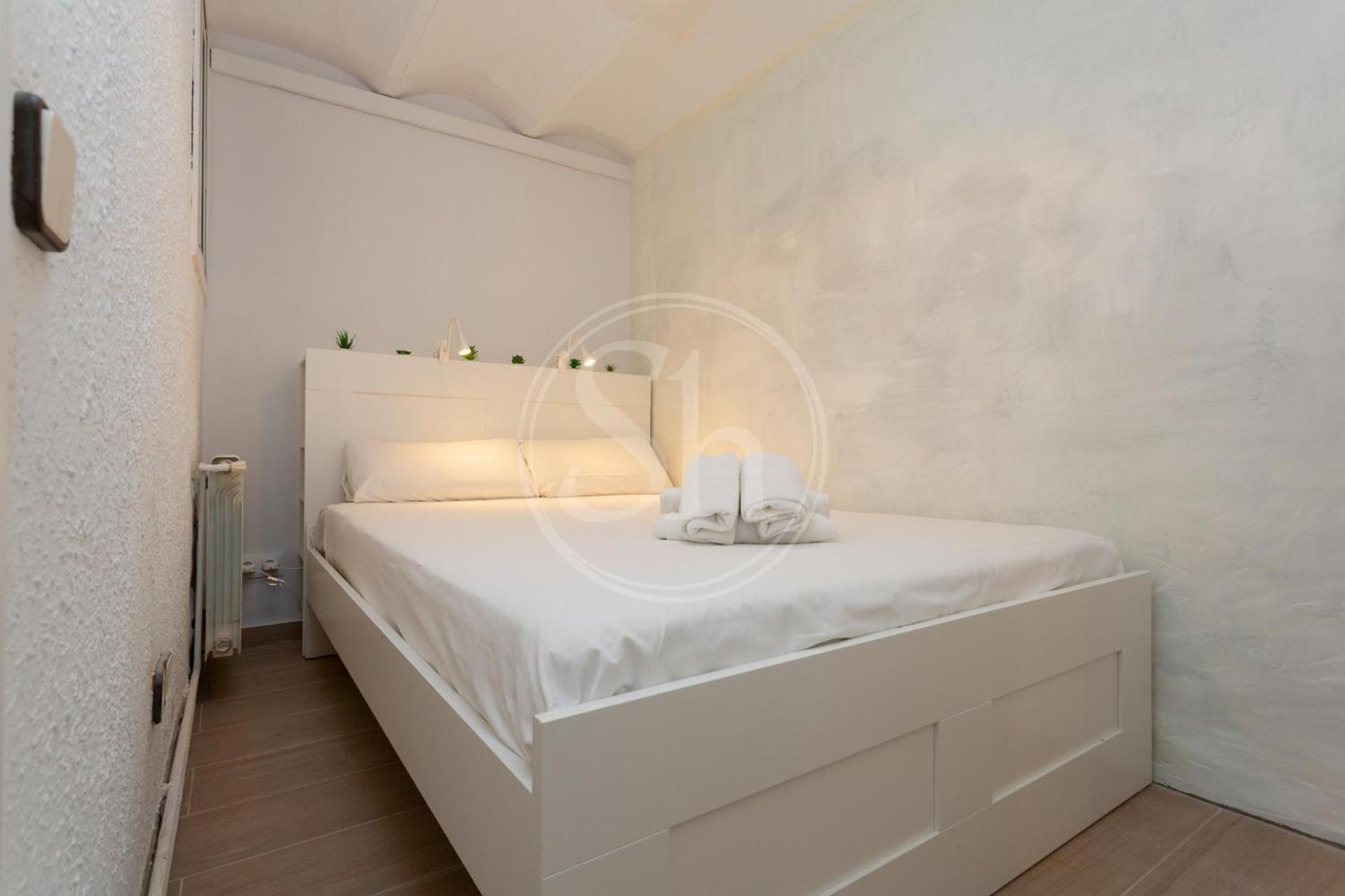 Practico Apartamento Cerca De Estacion De Sants Barcelona Eksteriør billede