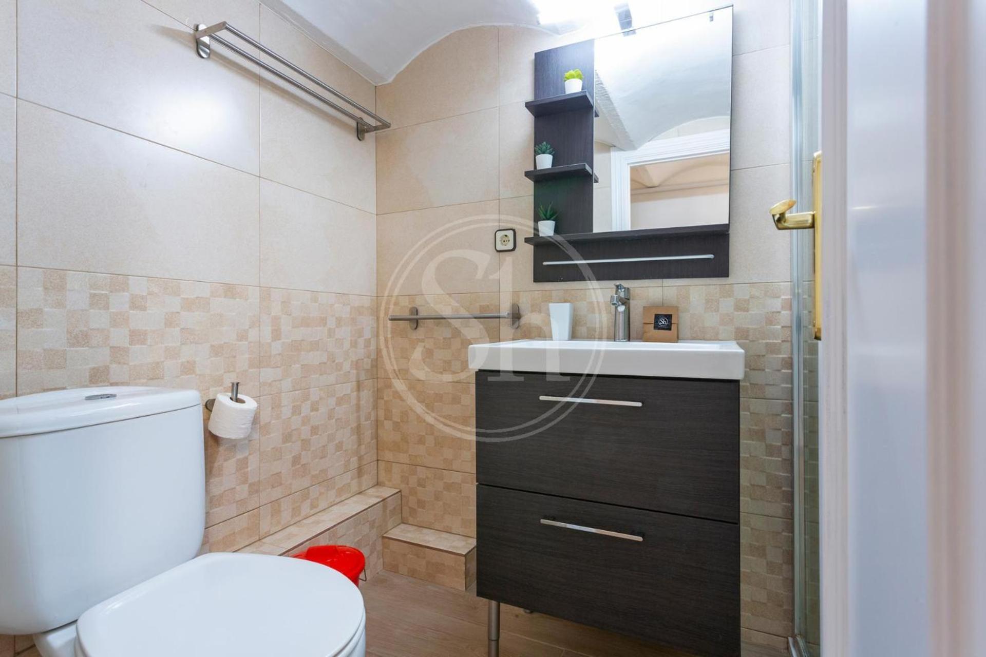 Practico Apartamento Cerca De Estacion De Sants Barcelona Eksteriør billede